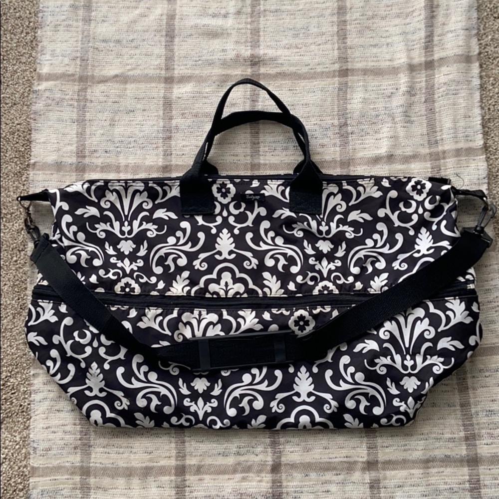 Thirty One Weekender Expand a Tote